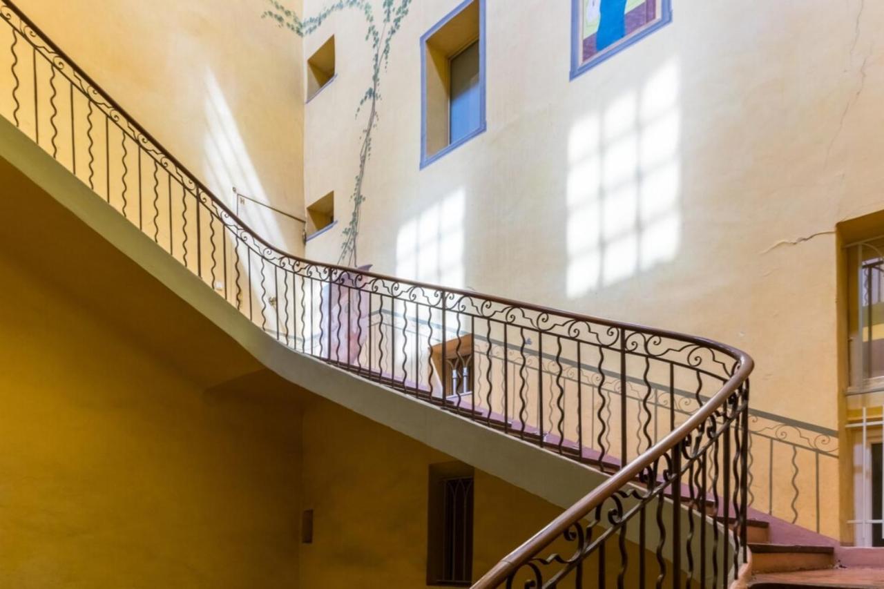 Anis Furnished Flat Apartment Aix-en-Provence Bagian luar foto